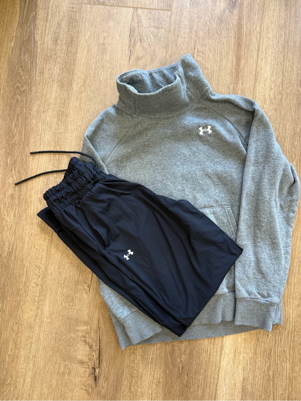 Under Armour Gray Turtleneck Pullover with Black Athletic Pants